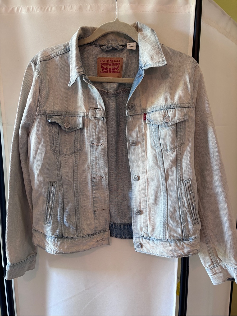 Levi's Light Wash Blue Denim Jean Jacket